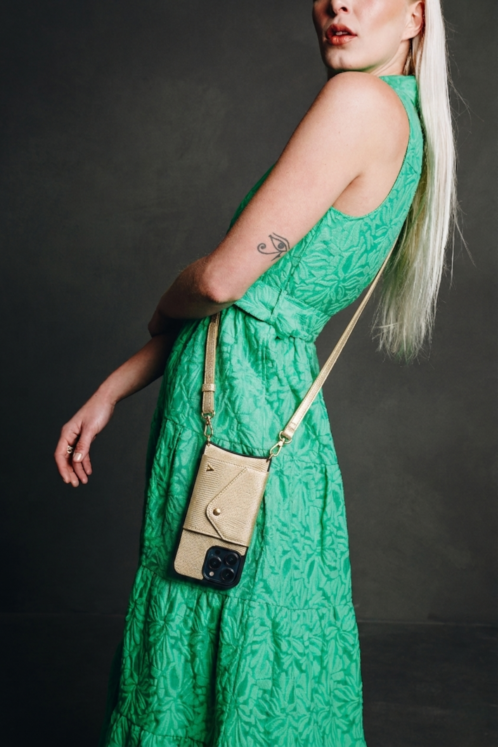 Hestia Crossbody iPhone Set - Sunscale Gold - Crossbody Set- My Armadura
