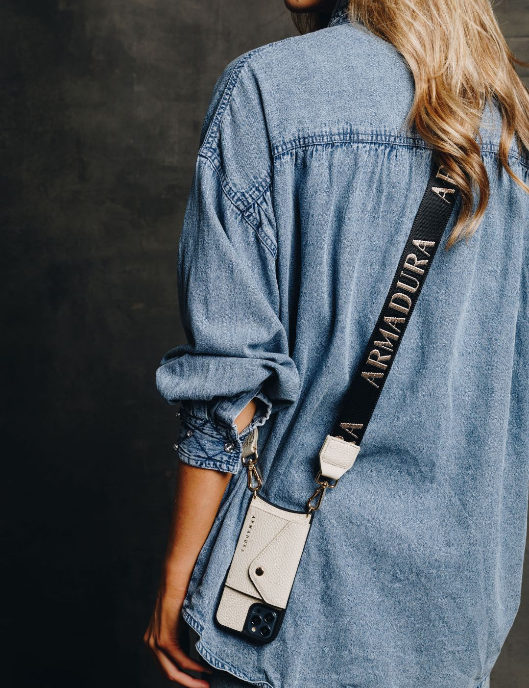 Armadura Crossbody iPhone Set - Crème - Crossbody Set- My Armadura